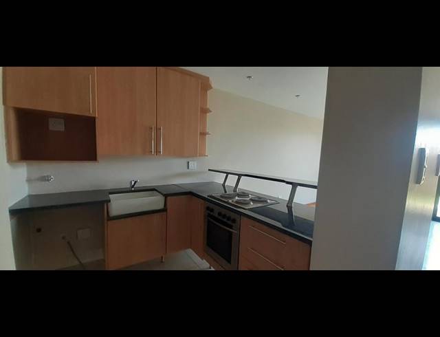 2 BEDROOM APARTMENT FOR SALE IN ROOIHUISKRAAL NORTH